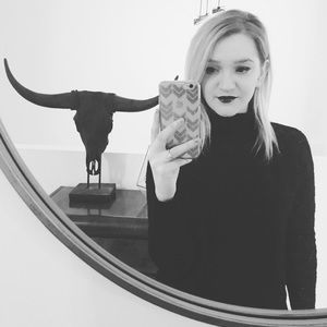 Meet your Posher, Constance